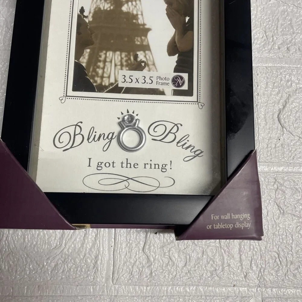 New View Photo Frame Wall or Tabletop Display Bling Bling I Got The Ring-In Box